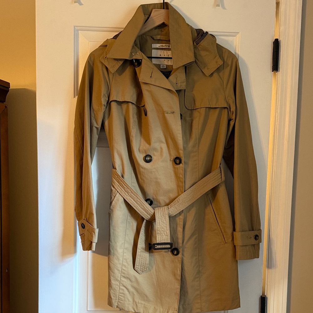 Women's Tan Trench Coat w/ Removable Hood